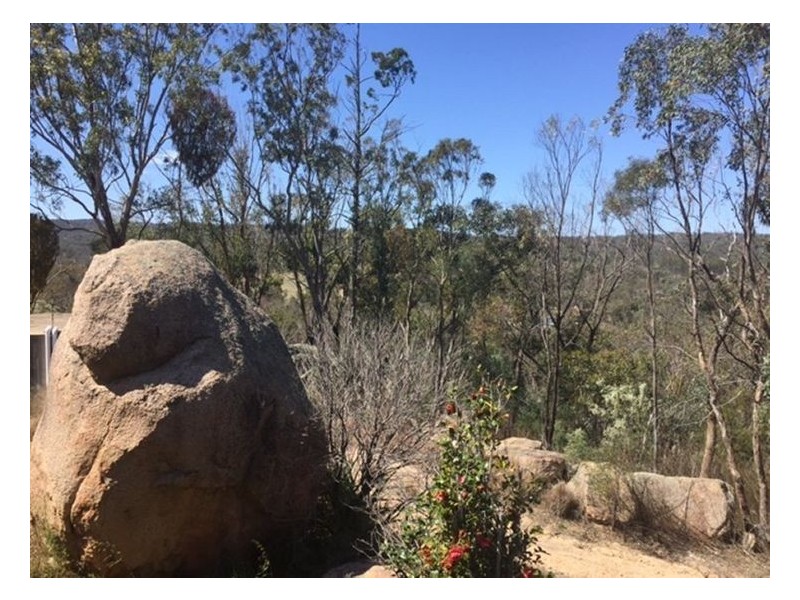 37 Watters Road, Ballandean QLD 4382