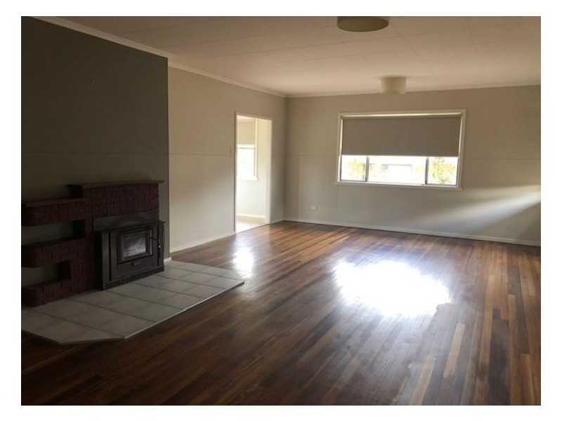 52 Railway Street, Stanthorpe QLD 4380