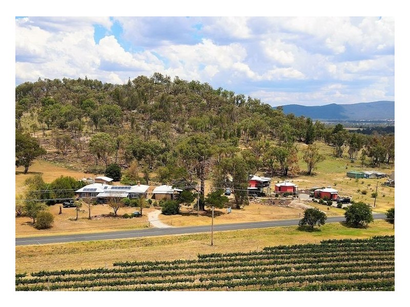 2635 EUKEY ROAD, Ballandean QLD 4382