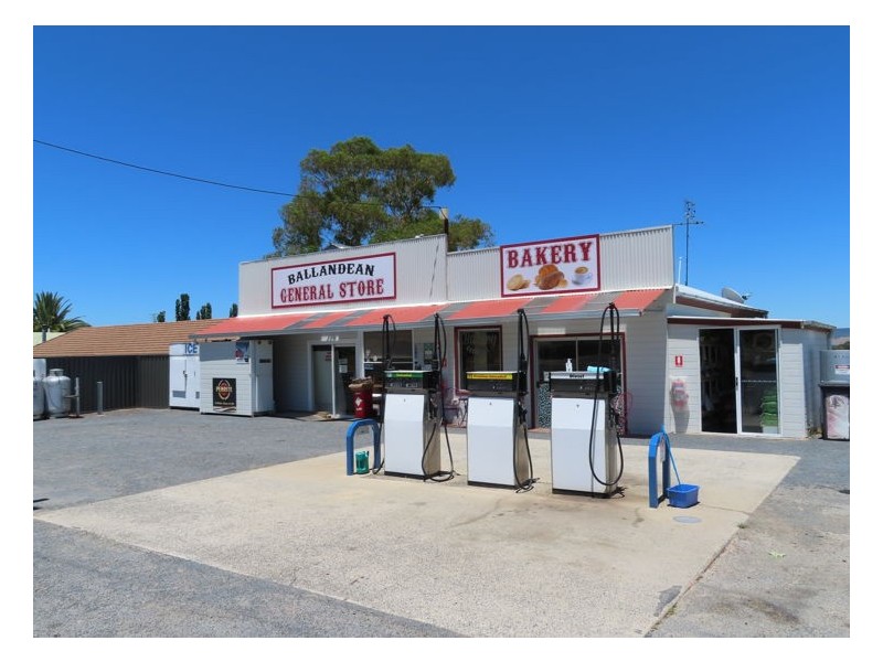 28192 New England Highway, Ballandean QLD 4382