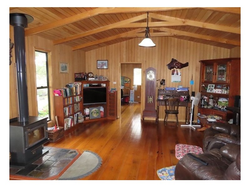 957 Mount Tully Road, Mount Tully QLD 4380