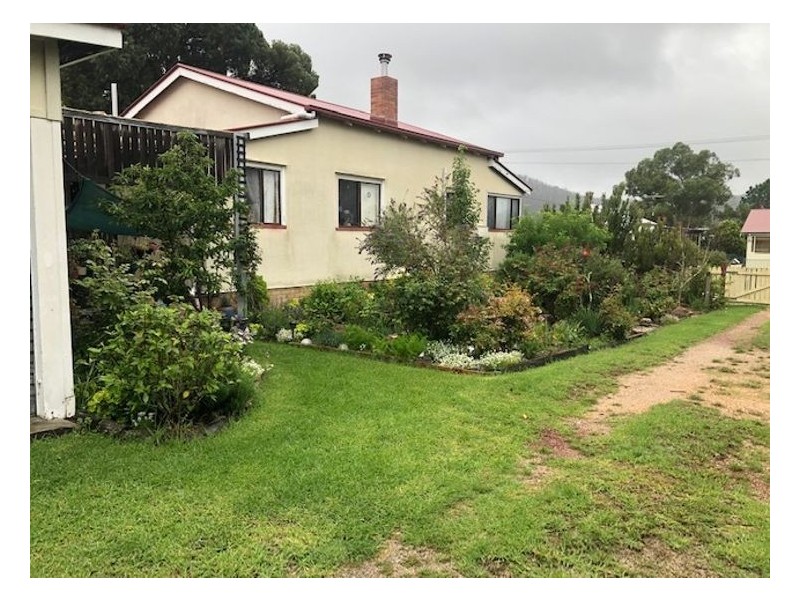 59 Lock Street, Stanthorpe QLD 4380