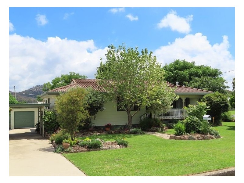 2 Ellevsen Street, Stanthorpe QLD 4380