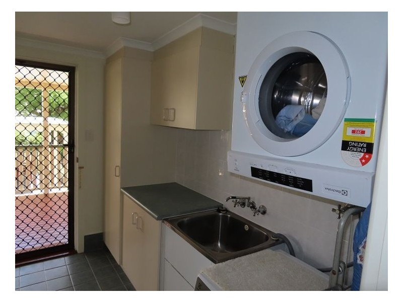 2 Ellevsen Street, Stanthorpe QLD 4380