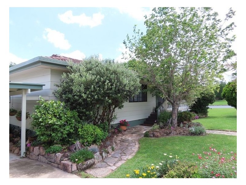 2 Ellevsen Street, Stanthorpe QLD 4380