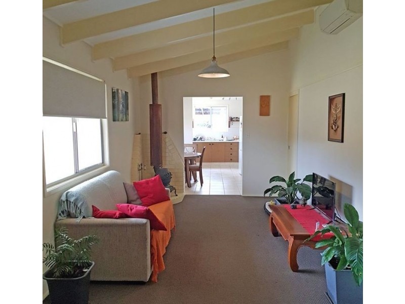 18 Aerodrome Road, Stanthorpe QLD 4380