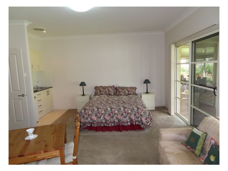 27 Leslie Parade, Stanthorpe QLD 4380