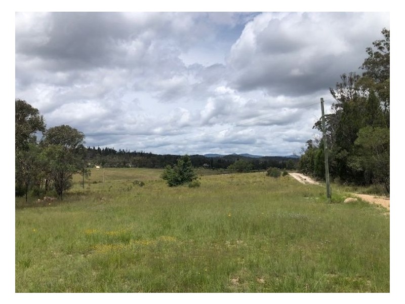 379 Watters Road, Ballandean QLD 4382