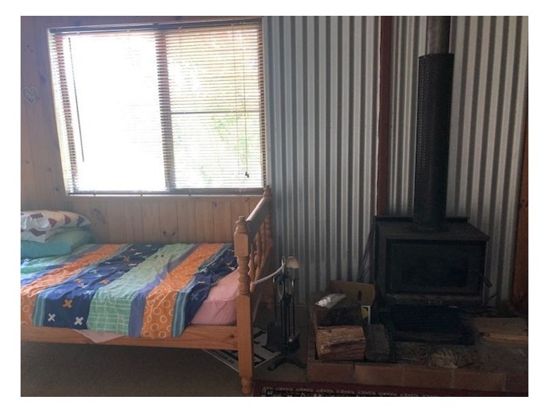 379 Watters Road, Ballandean QLD 4382