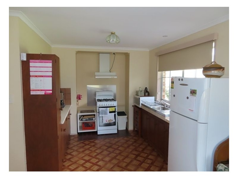 16 Gianini Lane, Ballandean QLD 4382