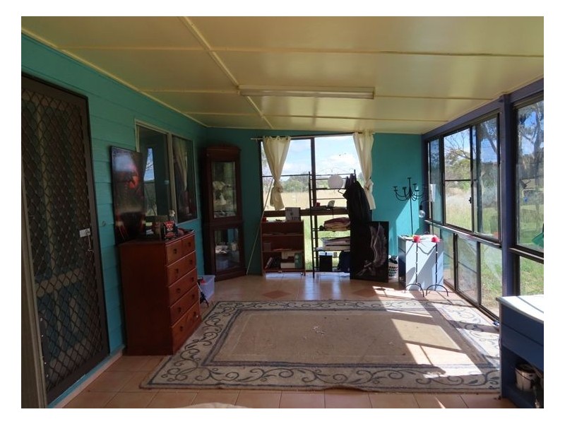 19 Memorial Lane, Amiens QLD 4380