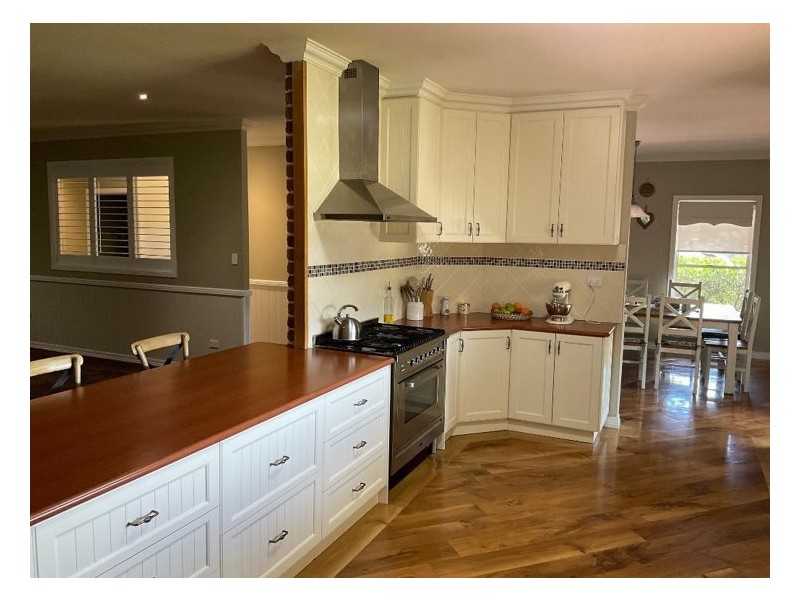 27 McKillop Lane, Stanthorpe QLD 4380