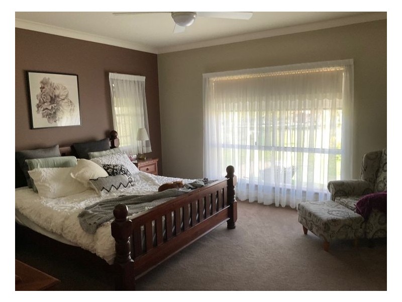 27 McKillop Lane, Stanthorpe QLD 4380