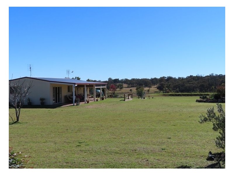 75 Cavallaro Lane, Glen Aplin QLD 4381