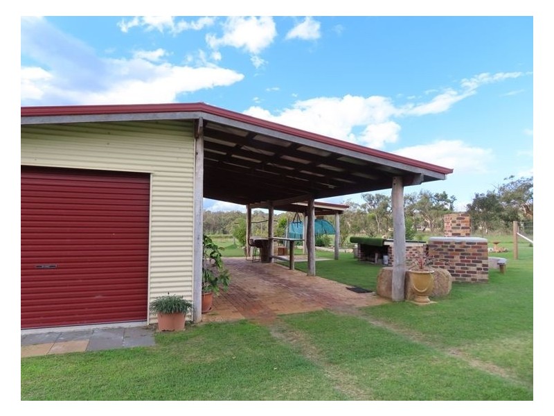 75 Cavallaro Lane, Glen Aplin QLD 4381