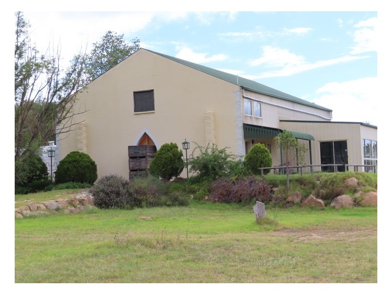 27112 New England Highway, Ballandean QLD 4382