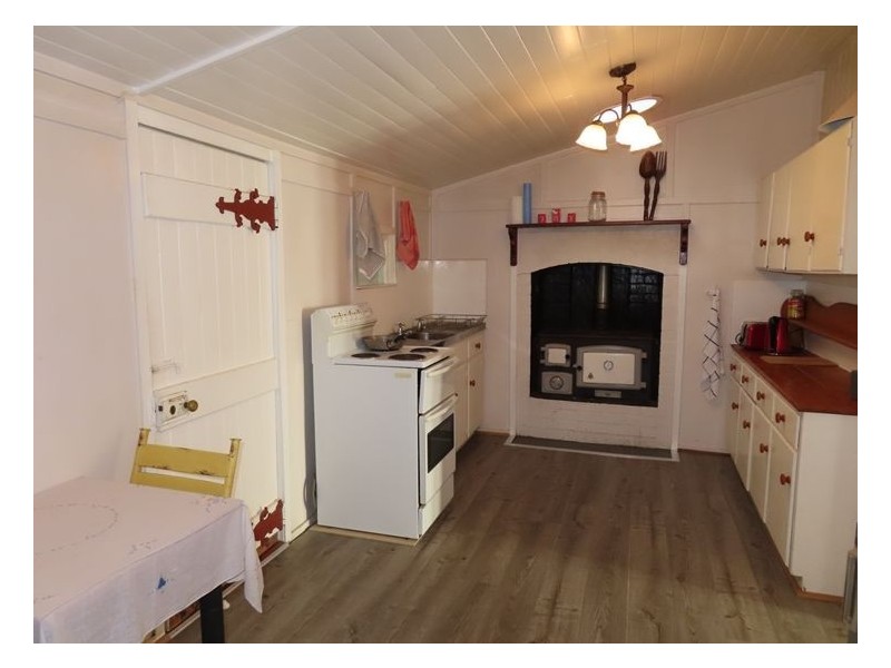 17 Johnson Street, Stanthorpe QLD 4380