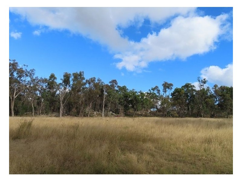 180 Dalmoak Road, Stanthorpe QLD 4380