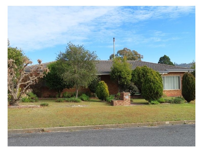 10 Archibald Street, Stanthorpe QLD 4380