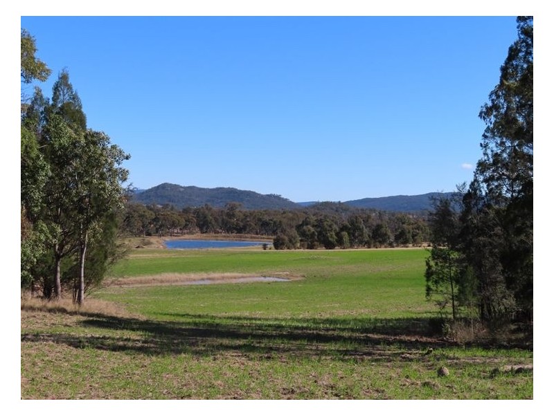 101 Townsend Road, Glen Aplin QLD 4381