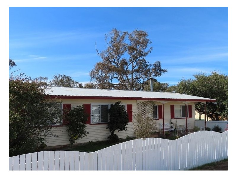 124 Lock Street, Stanthorpe QLD 4380