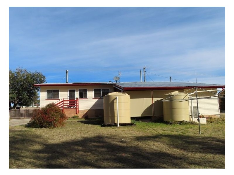 124 Lock Street, Stanthorpe QLD 4380