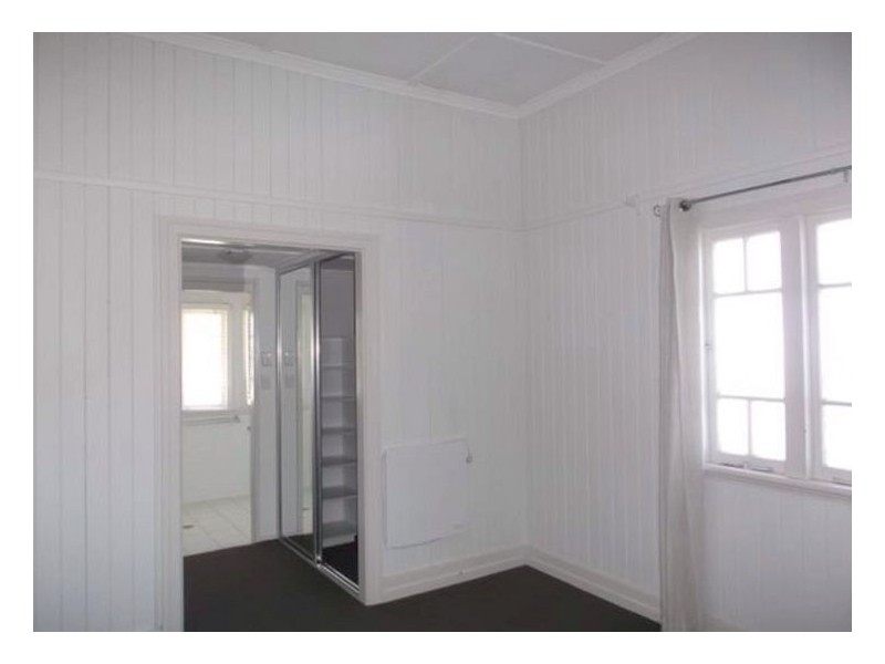 12 Glover Street, Glen Aplin QLD 4381