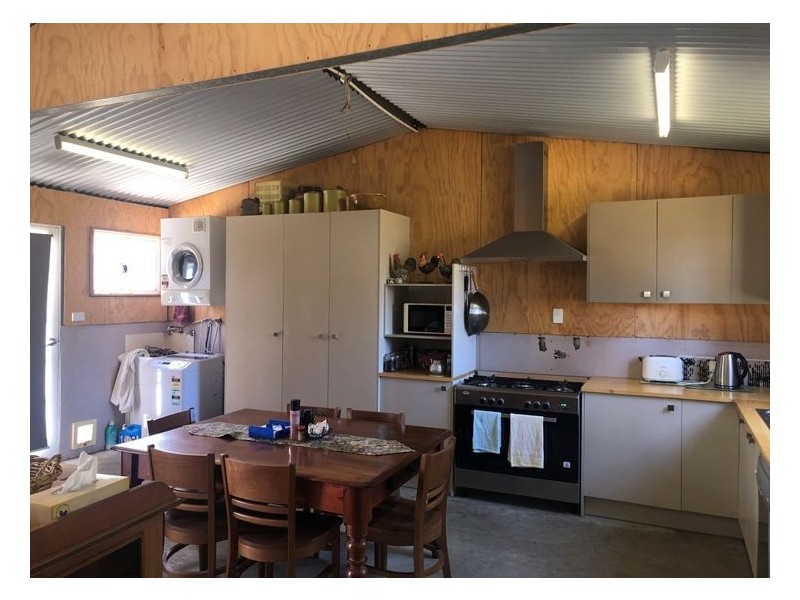 15 Glenlyon Street, Wallangarra QLD 4383