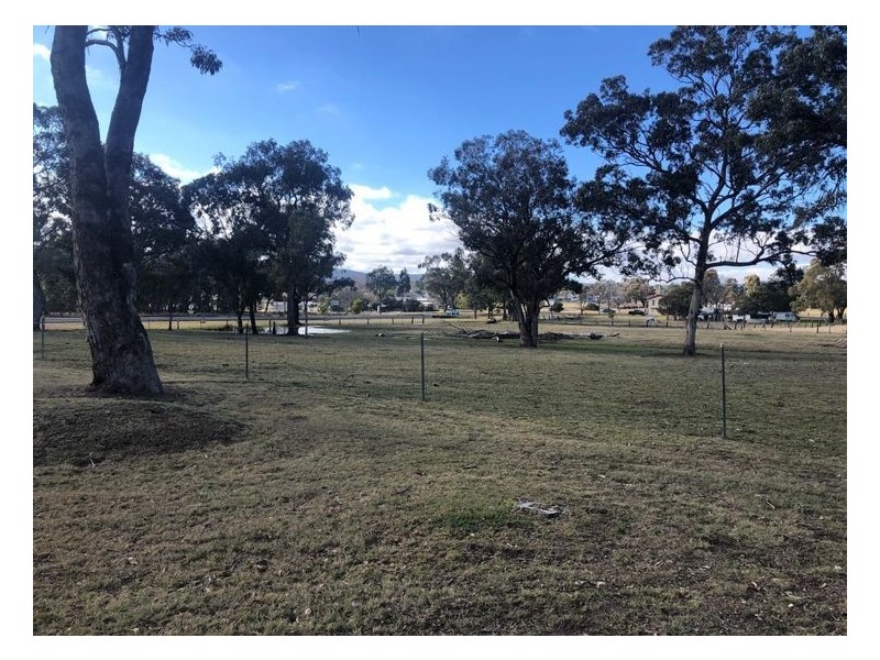 15 Glenlyon Street, Wallangarra QLD 4383