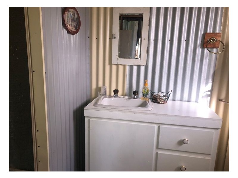 15 Glenlyon Street, Wallangarra QLD 4383