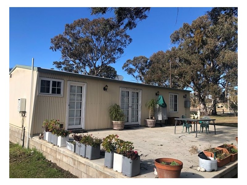 15 Glenlyon Street, Wallangarra QLD 4383