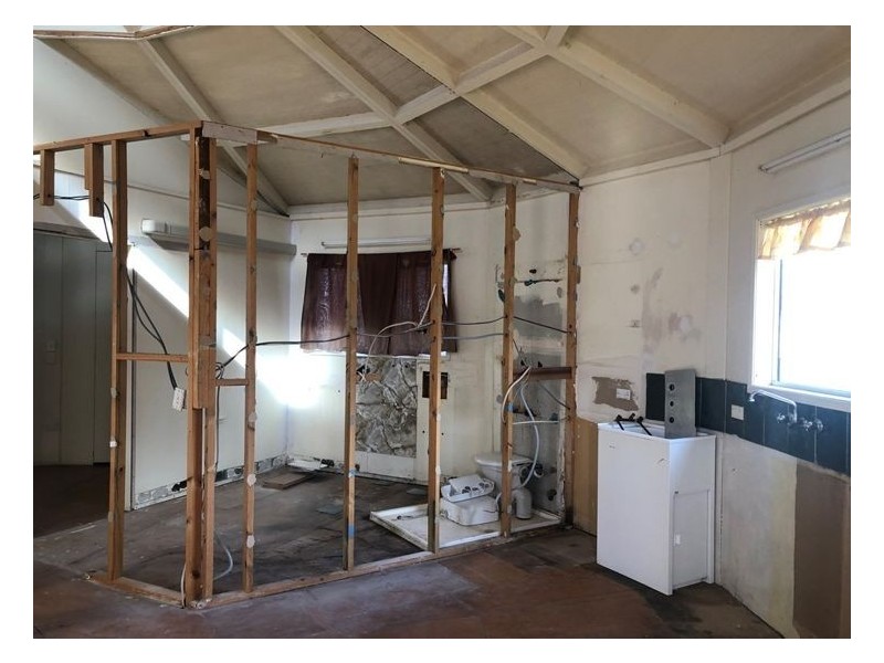 46 Tenterfield Street, Wallangarra QLD 4383