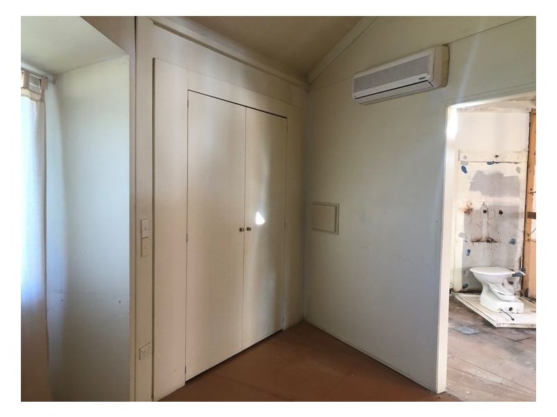 46 Tenterfield Street, Wallangarra QLD 4383