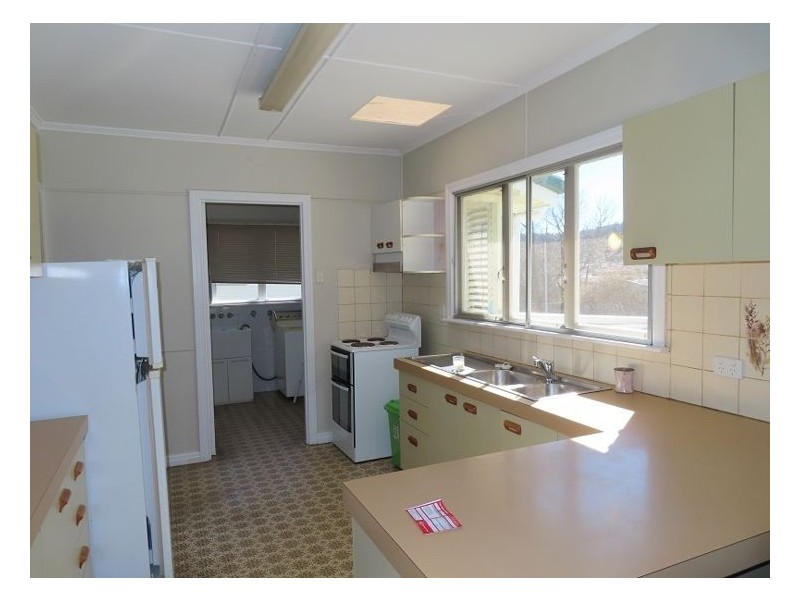 28b Harris Street, Stanthorpe QLD 4380