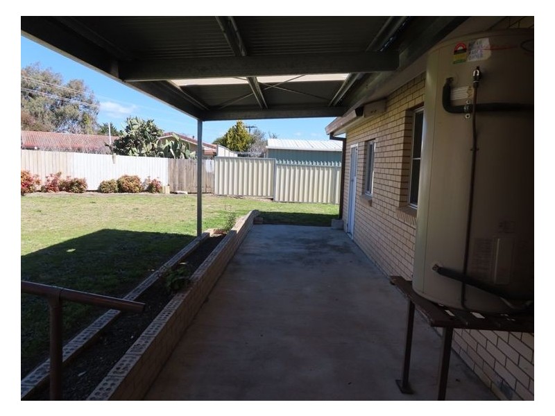 57 High Street, Stanthorpe QLD 4380