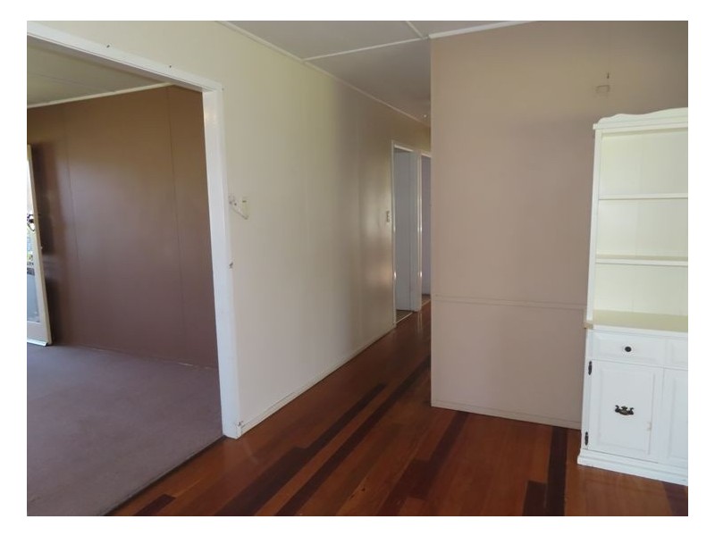 37 Wallangarra Road, Stanthorpe QLD 4380