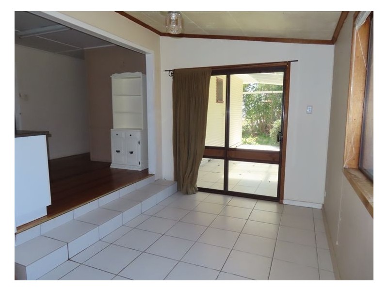 37 Wallangarra Road, Stanthorpe QLD 4380