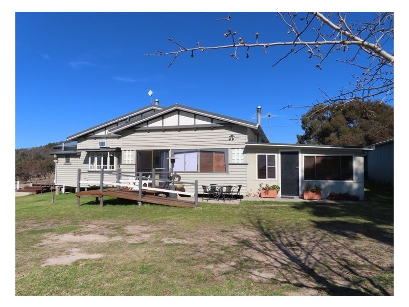 32 Cameron Road, Stanthorpe QLD 4380