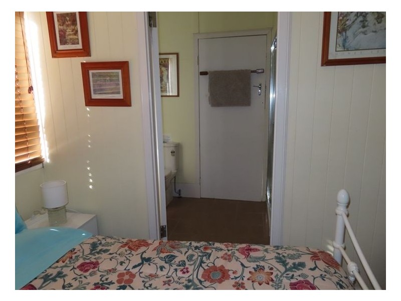32 Cameron Road, Stanthorpe QLD 4380