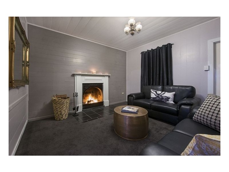 19 Johnson Street, Stanthorpe QLD 4380
