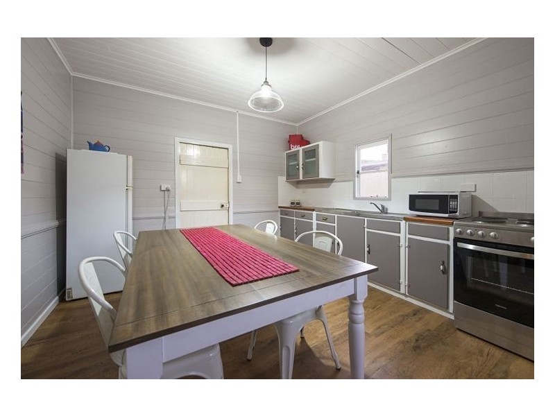 19 Johnson Street, Stanthorpe QLD 4380