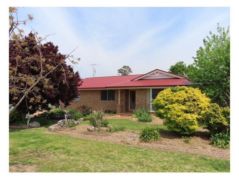 14 Fairway Crescent, Stanthorpe QLD 4380