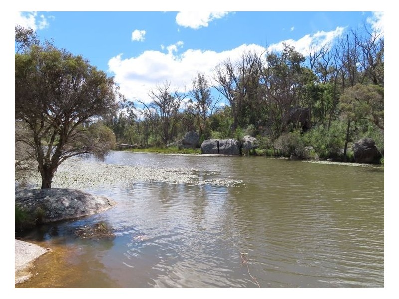 37 Watters Road, Ballandean QLD 4382