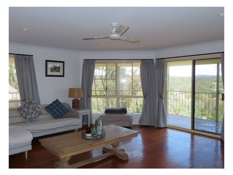 37 Watters Road, Ballandean QLD 4382