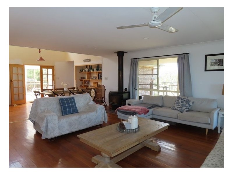 37 Watters Road, Ballandean QLD 4382