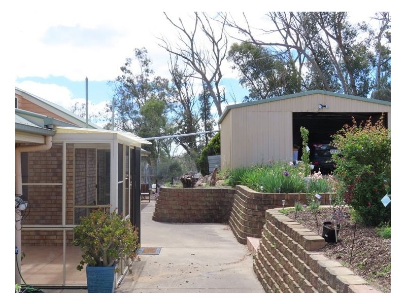 37 Watters Road, Ballandean QLD 4382