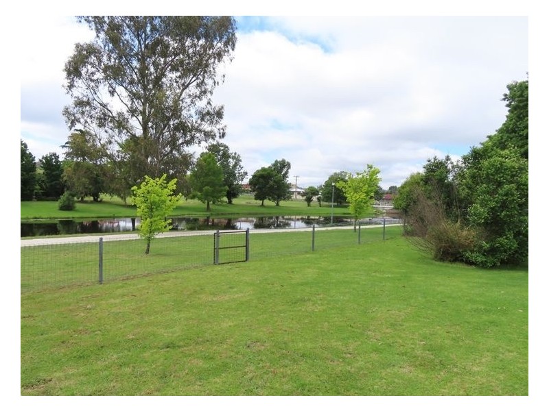 5 Denham Street, Stanthorpe QLD 4380