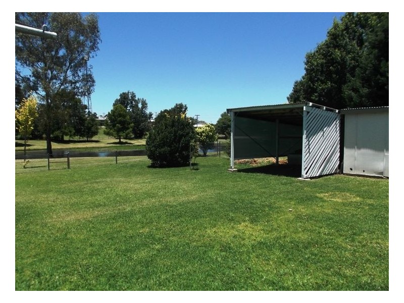5 Denham Street, Stanthorpe QLD 4380