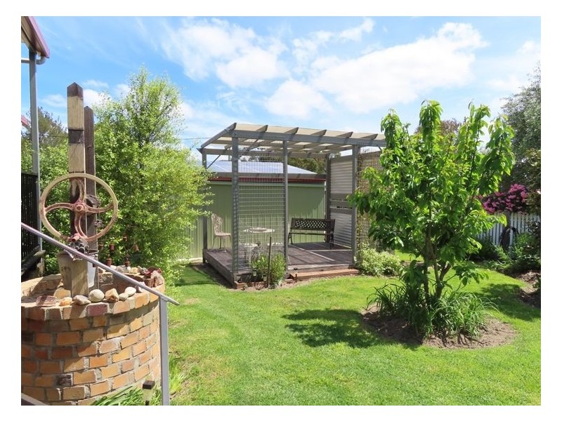 16 Anzac Street, Stanthorpe QLD 4380