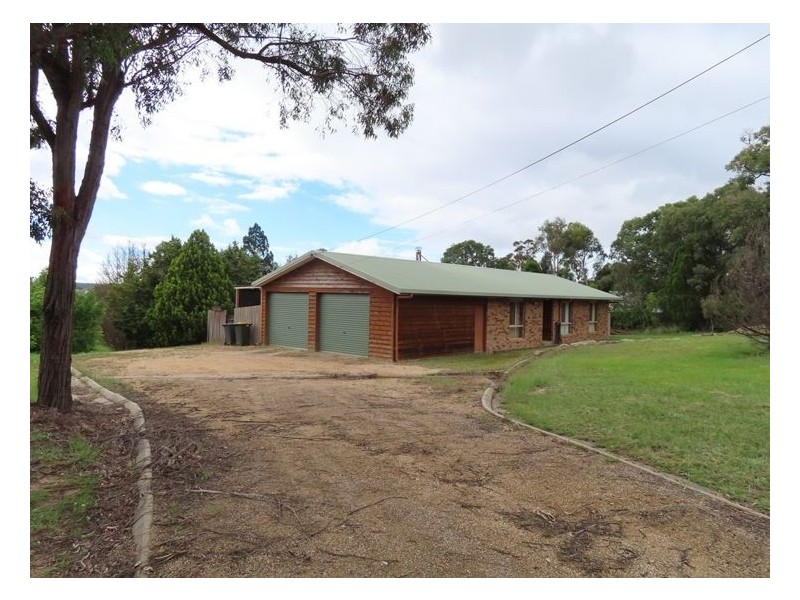 8 Pioneers Parade, Stanthorpe QLD 4380